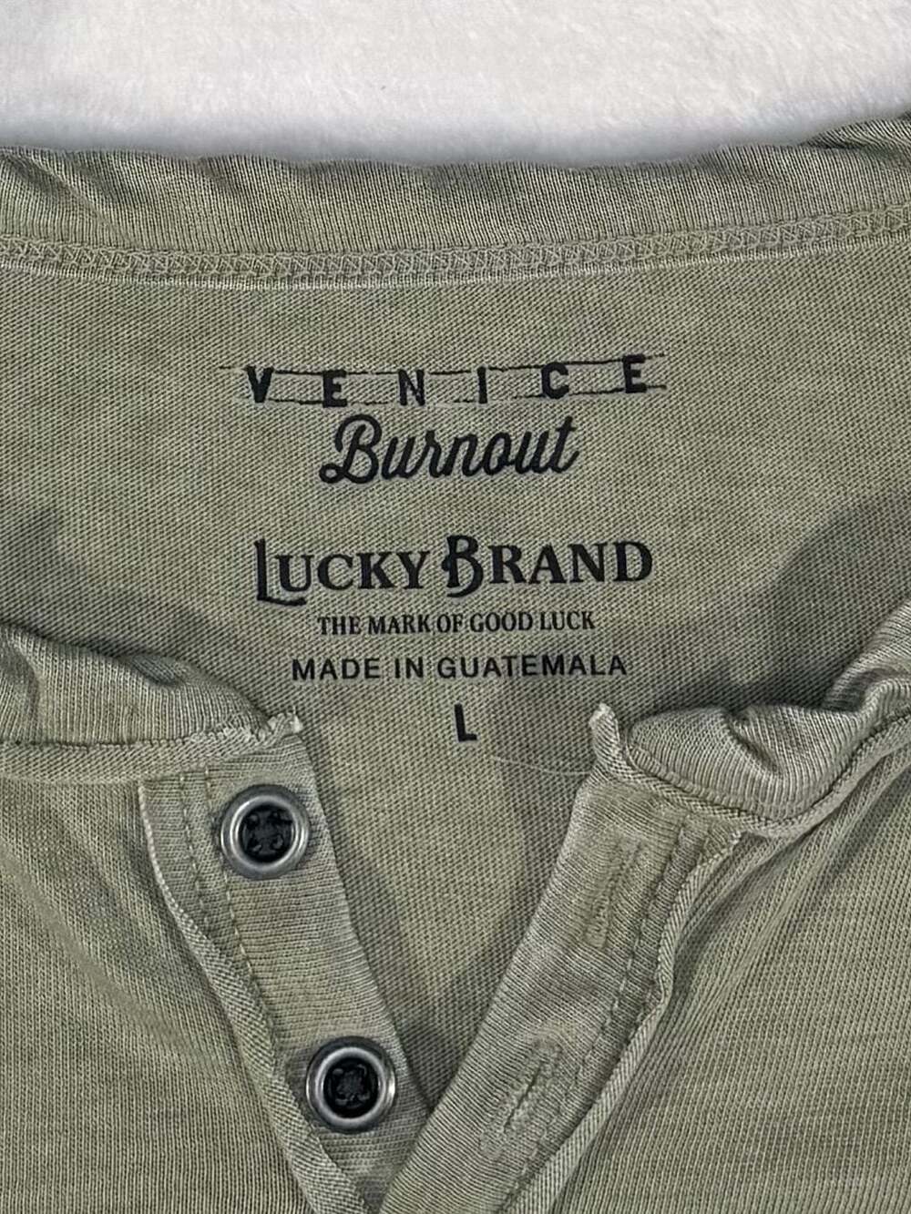 Lucky Brand Venice Burnout Short Sleeve Henley Shirt Army Green Large - Picture 3 of 7